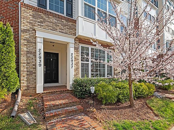 2nd image of 22937 Spicebush Dr #1471
