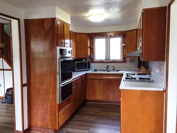 4th image of 3525 Schaper Ave
