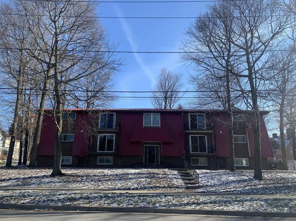 300 Lakeview Ave #8