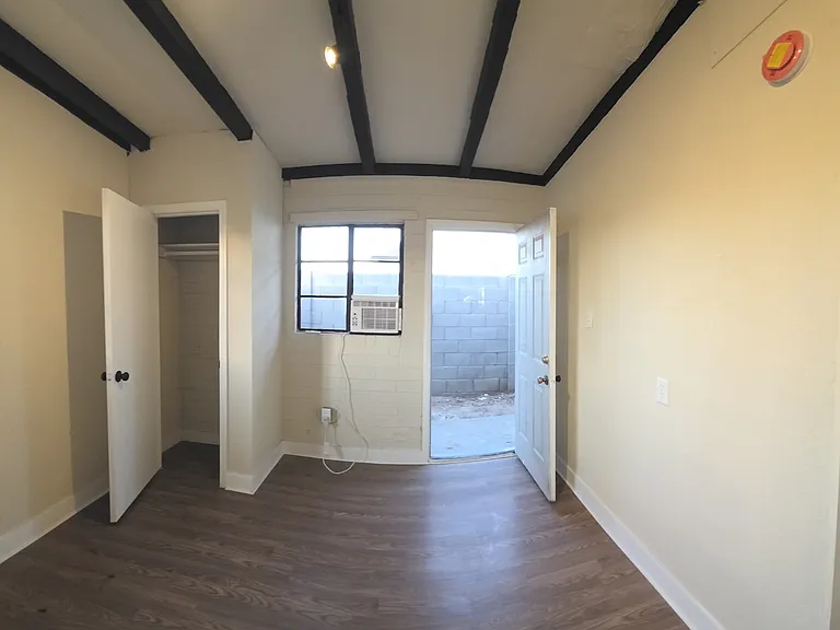 2914 W Almeria Rd #3 — Photo 9