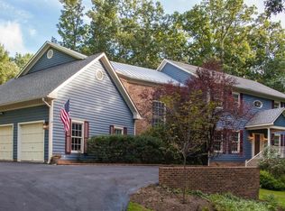 40935 Belforest Ct, Leesburg, VA