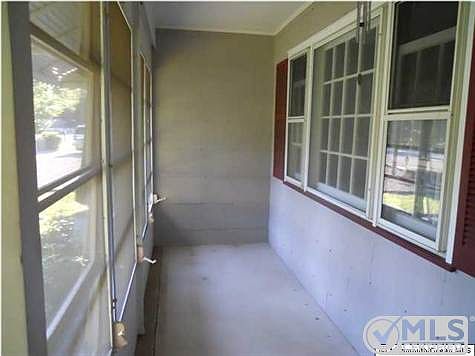 4th image of 84 Whitmore Dr