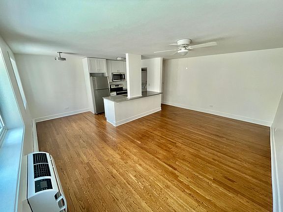 2nd image of 850 W Margate Ter APT 205