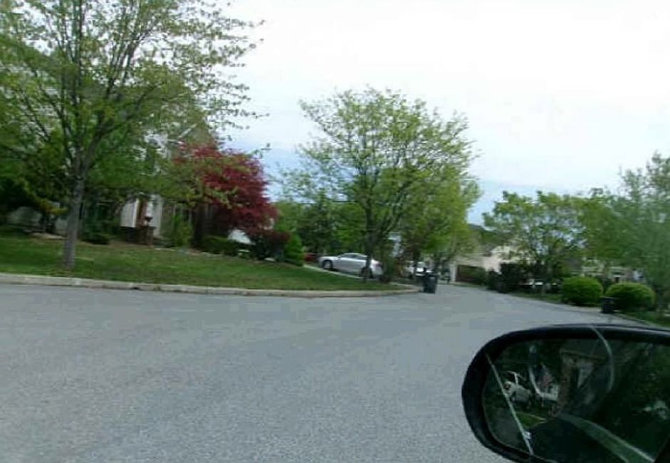 Exterior Neighborhood (street photo)