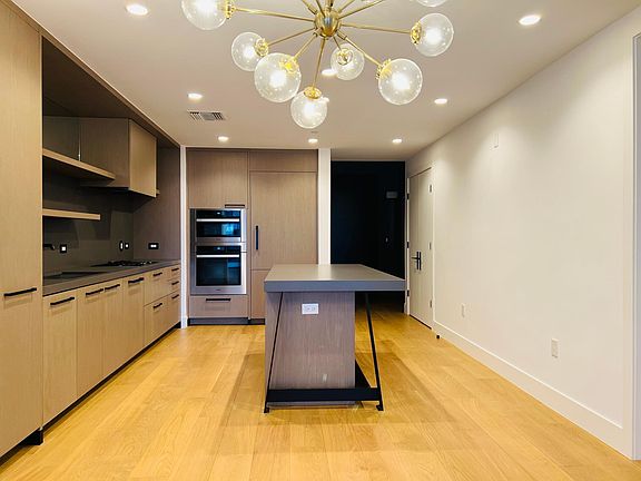 4th image of 10777 Wilshire Blvd Unit 606