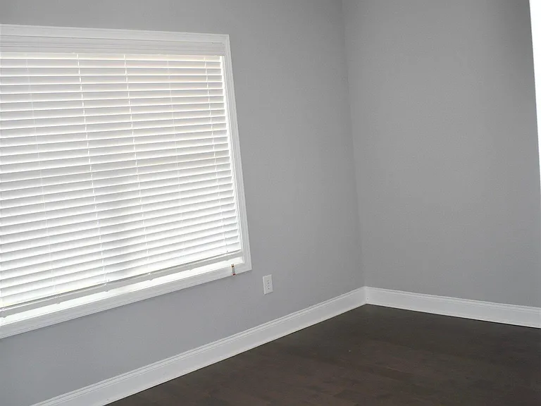 11 Burke Ave — Photo 31