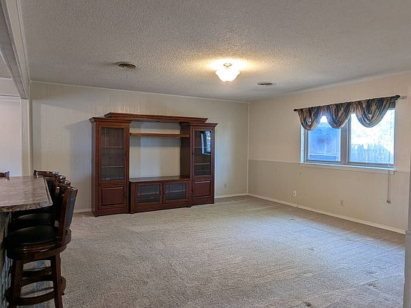 3rd image of 1132 Etta Ave