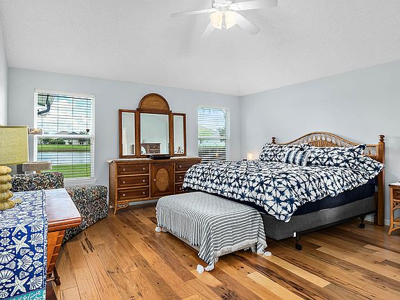 4th image of 1216 Wild Palm Ct