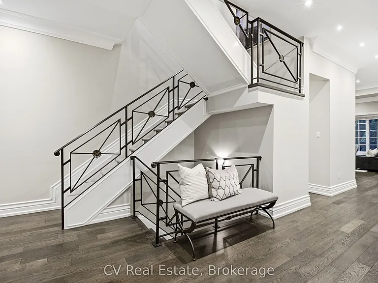 46 Bernard Ave — Photo 9