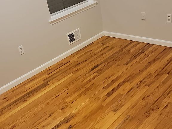 5th image of 35 Alexander St Floor 1