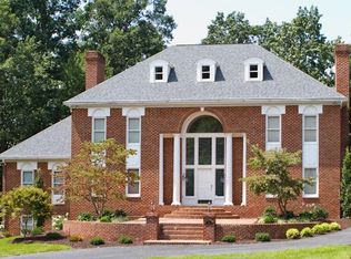 301 Fairway Dr, Harrisonburg, VA 22802