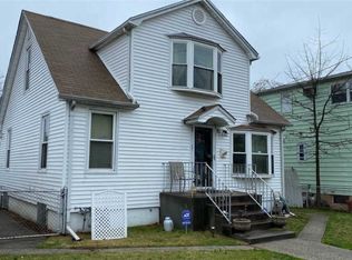 231 Covert Ave, Floral Park, NY 11001