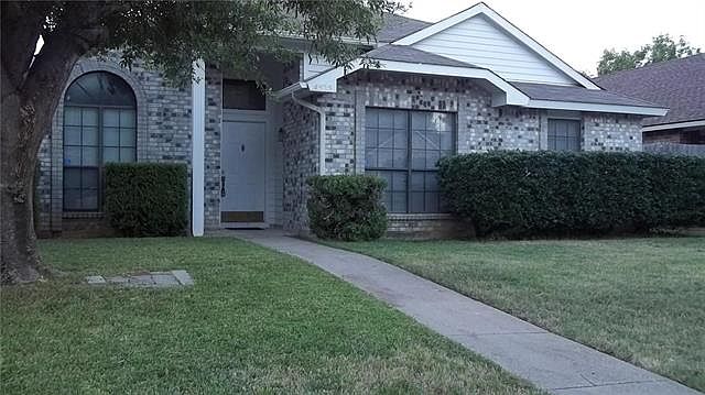 1st image of 4325 Saugus Dr