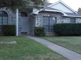 4325 Saugus Dr, Grand Prairie, TX 75052