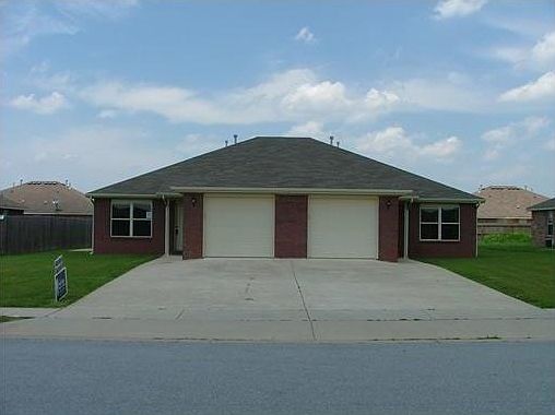 1st image of 301 E Asher Ct