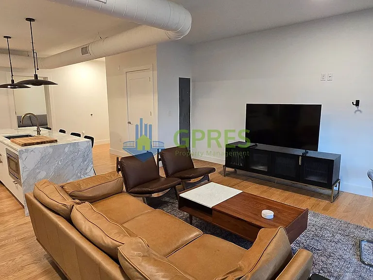 3725 Butler St — Photo 7