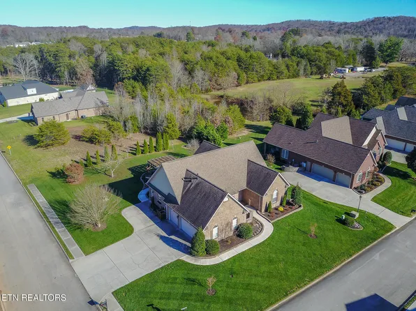 1636 Stone Harbor Blvd, Lenoir City, TN 37772