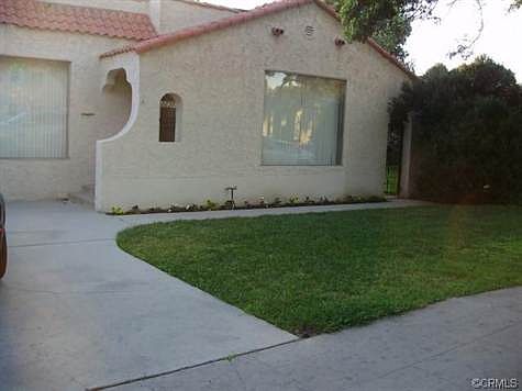 4th image of 2737 Magnolia Ave