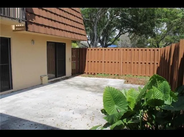 4149 Wimbledon Dr, Cooper City, FL 33026