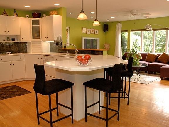 Eat-in Kitchen looks out to back yard