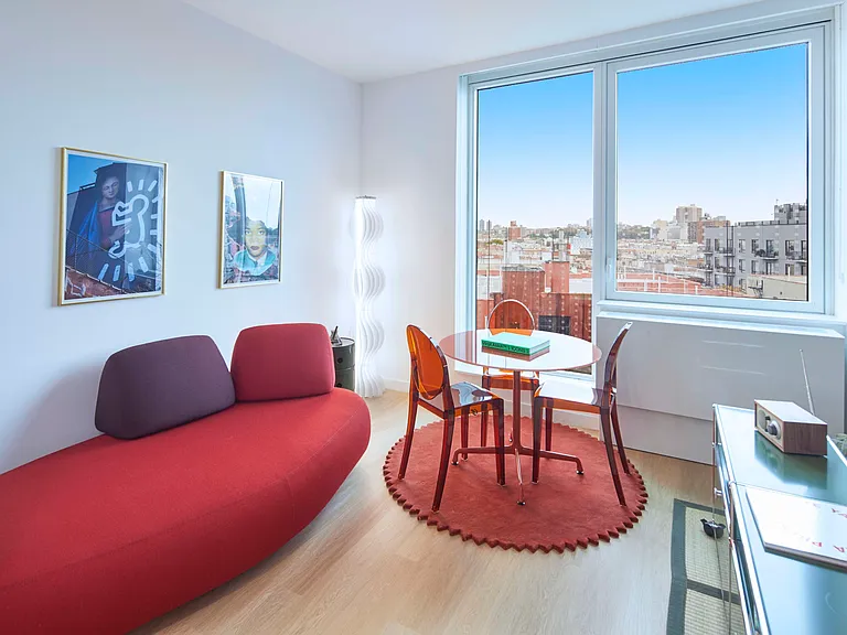 4650 Broadway #802 — Photo 3