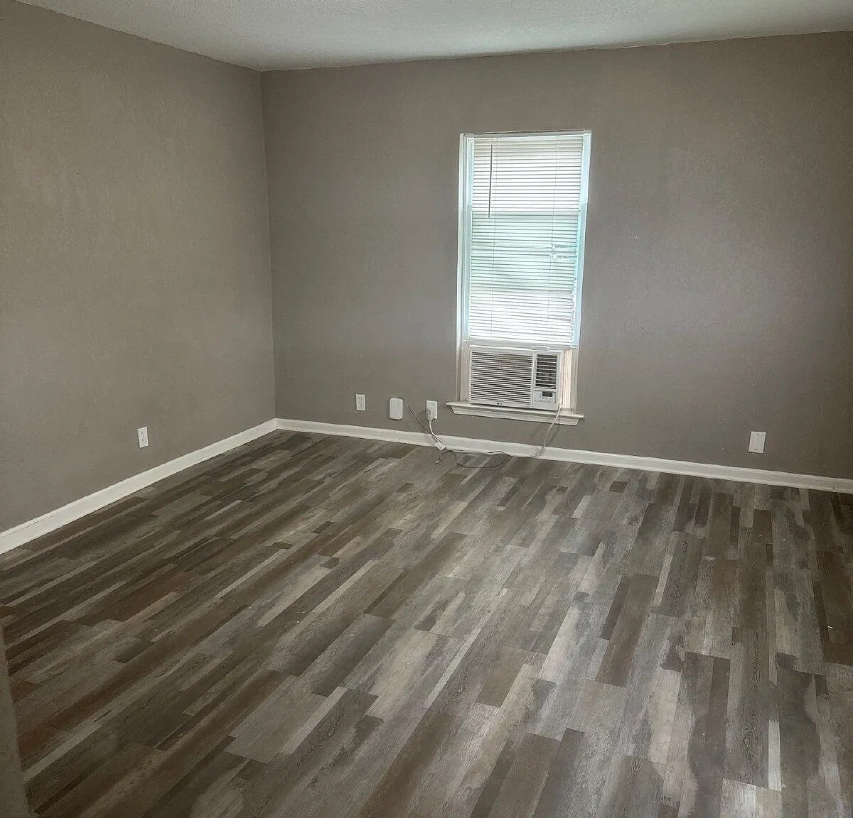 1 bed, 1.0 bath, 500 sqft, $850 — Photo 4