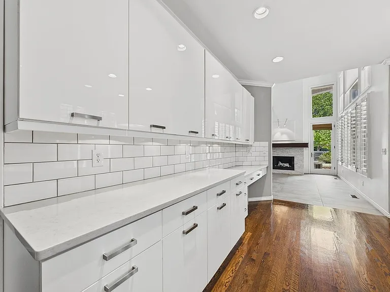 11672 E Berry Ave — Photo 9