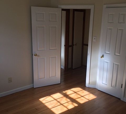5th image of 1124 Fairbank Ln