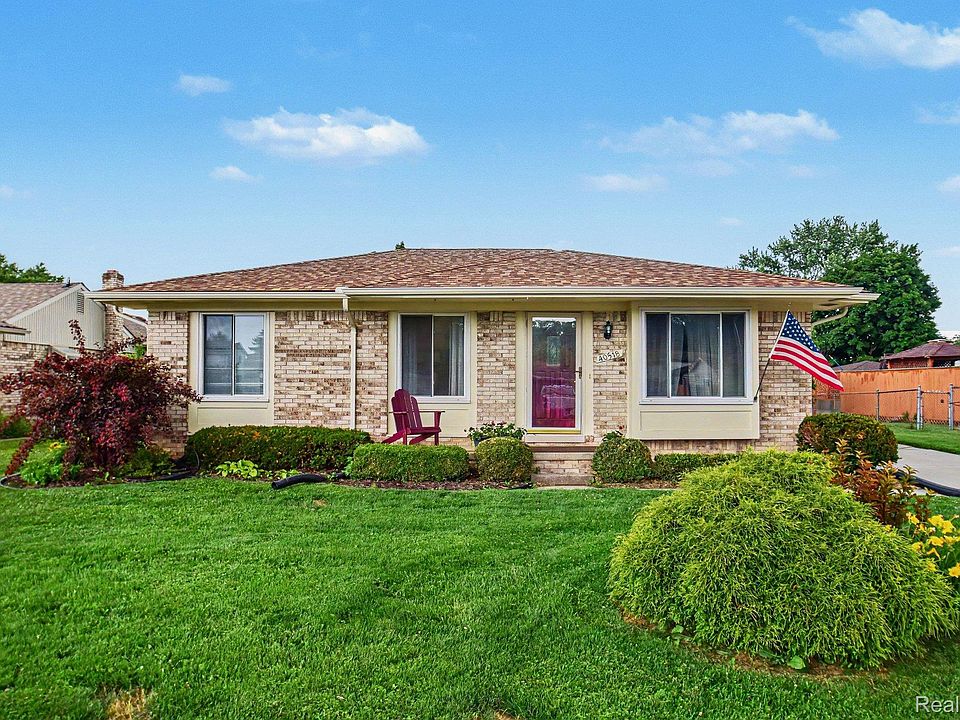 1st image of 40518 William Dr