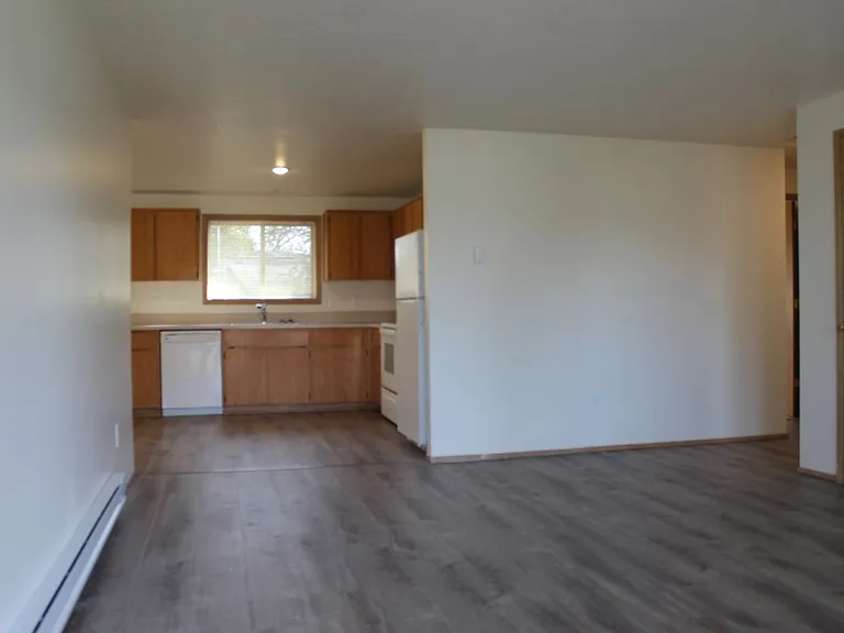 262 NE 34th Pl — Photo 8