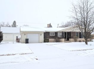 52 Oak St, Chilton, WI 53014