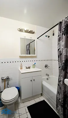 Sold by Redefined Real Estate | media 19