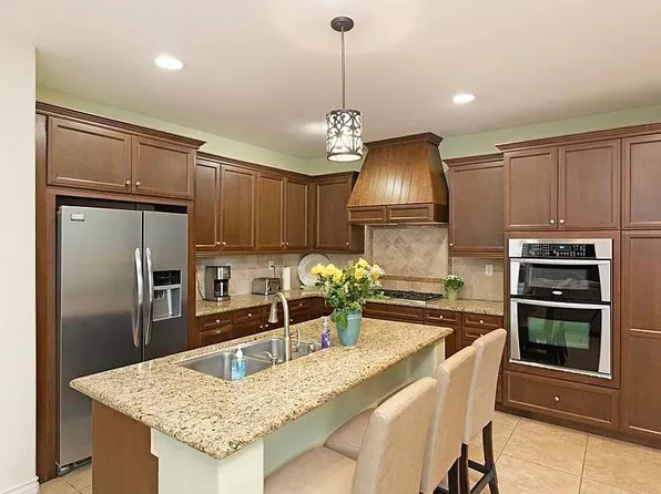 15572 Paseo Del Sur #1, San Diego, CA 92127
