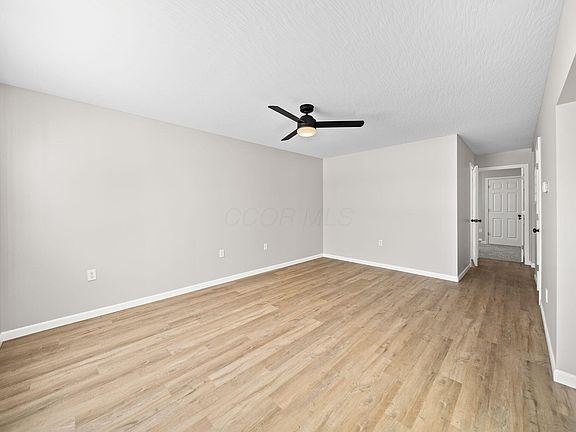 4th image of 1125 Martinique Dr