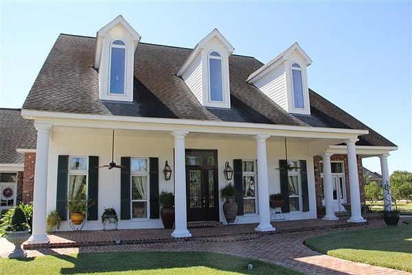1st image of 223 Laken Ln