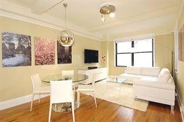 Rented by WIRE International Realty | media 21