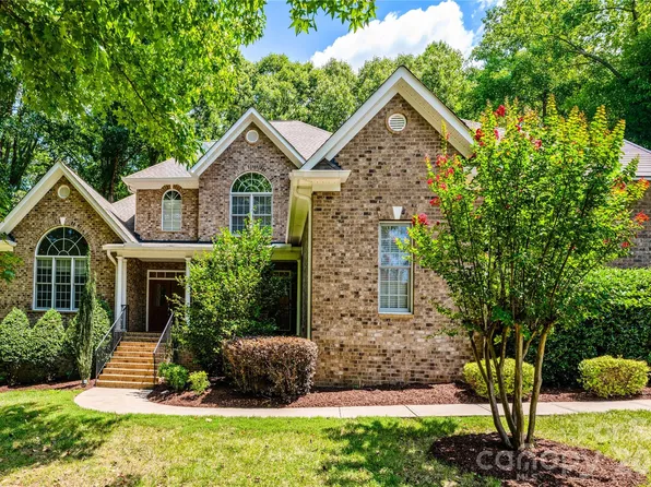 868 Savile Ln, Fort Mill, SC 29715