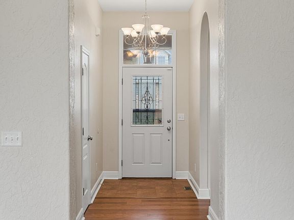 5th image of 3857 N Sheedy Avenue