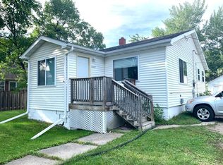 1365 9th Ave N, Fargo, ND 58102