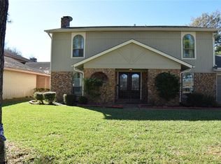 5815 Green Falls Dr, Houston, TX 77088