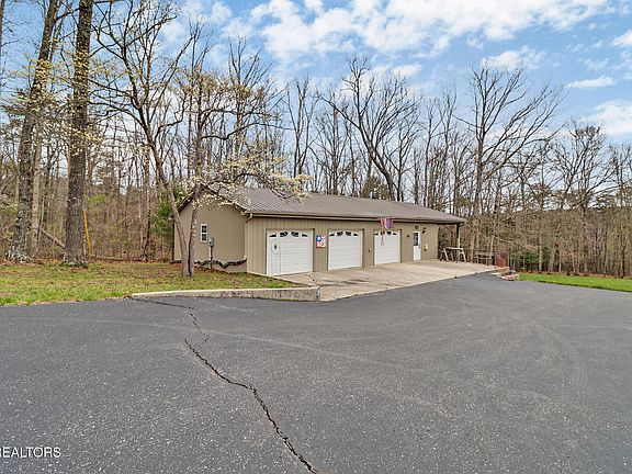 36th image of 281 Hatler Rd