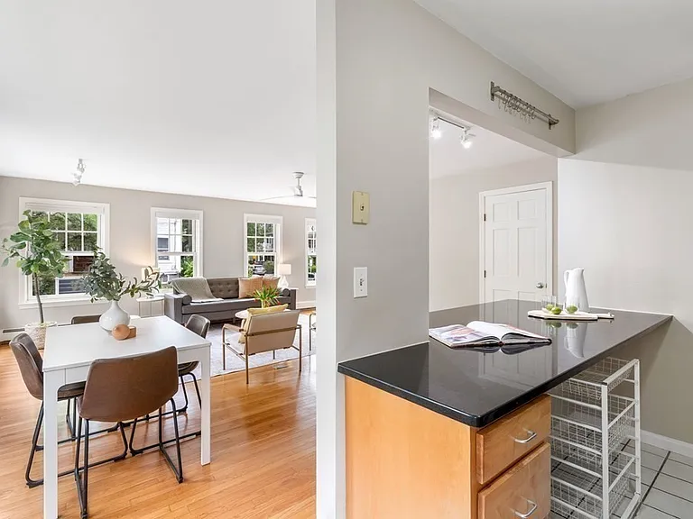 77 Liberty Ave #6 — Photo 10