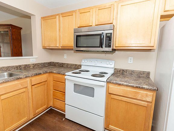 5th image of 319 Faulconer Dr