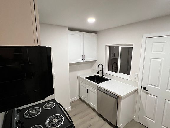 4th image of 7112 35th St W