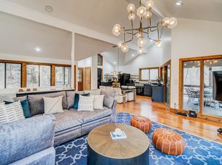 404 Quail Cove Dr, Jasper, GA 30143