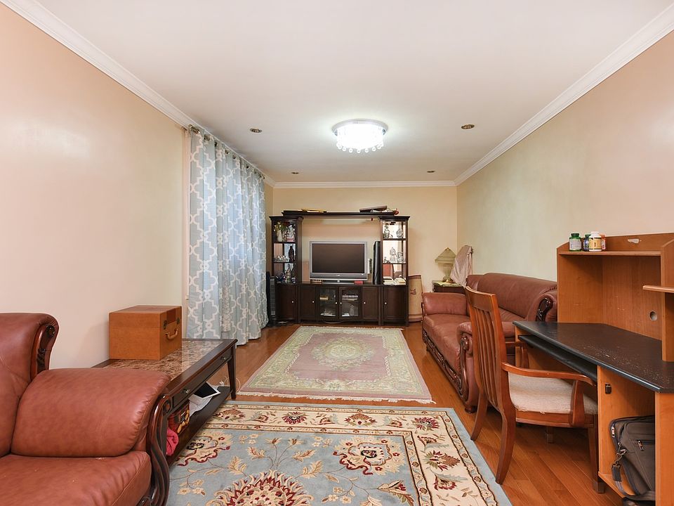 1st image of 2705 Parsons Blvd APT 5F
