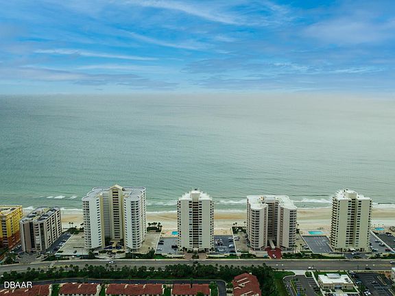 2nd image of 3 Oceans West Blvd APT 1C6