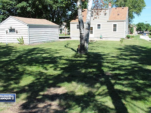 Large 75x140 lot per assessor