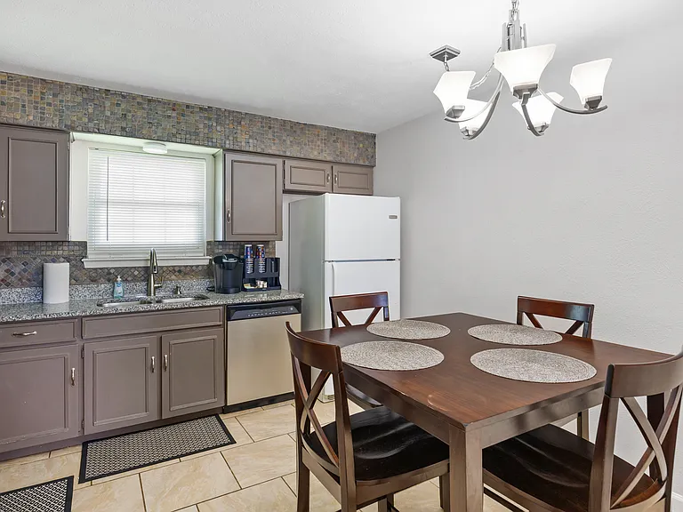 2025 Japonica Ln — Photo 35