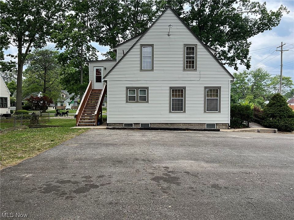 2nd image of 2616 South St SE